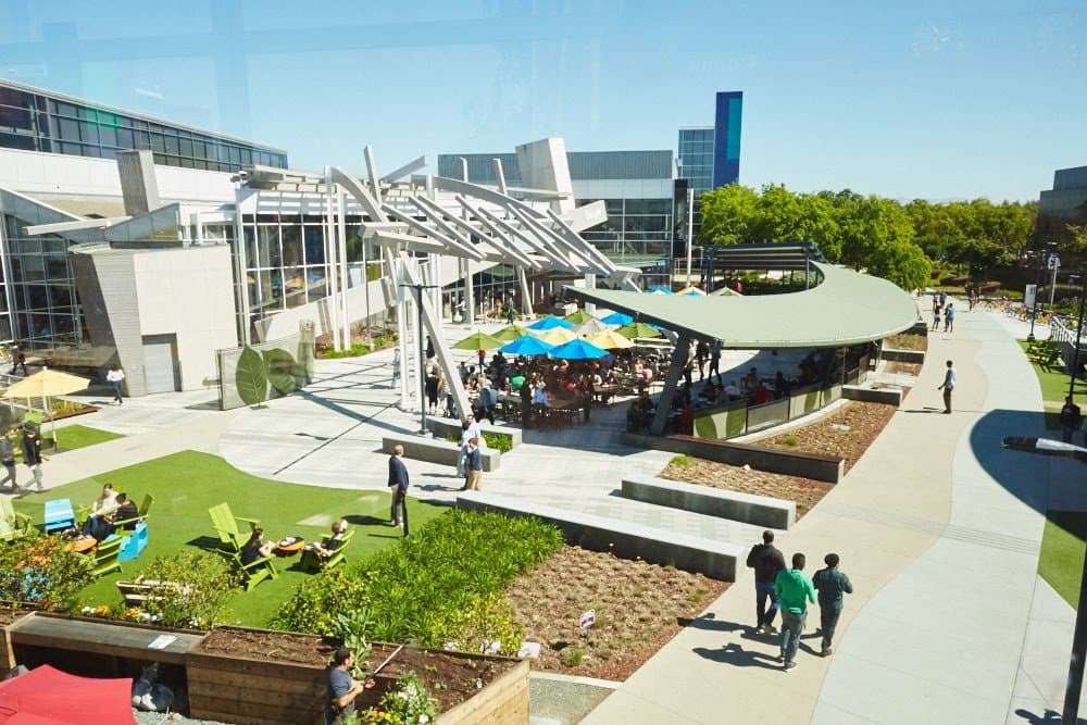 https://d300zch48kanqv.cloudfront.net/original_images/Wide-view-of-Google-campus.original.jpg